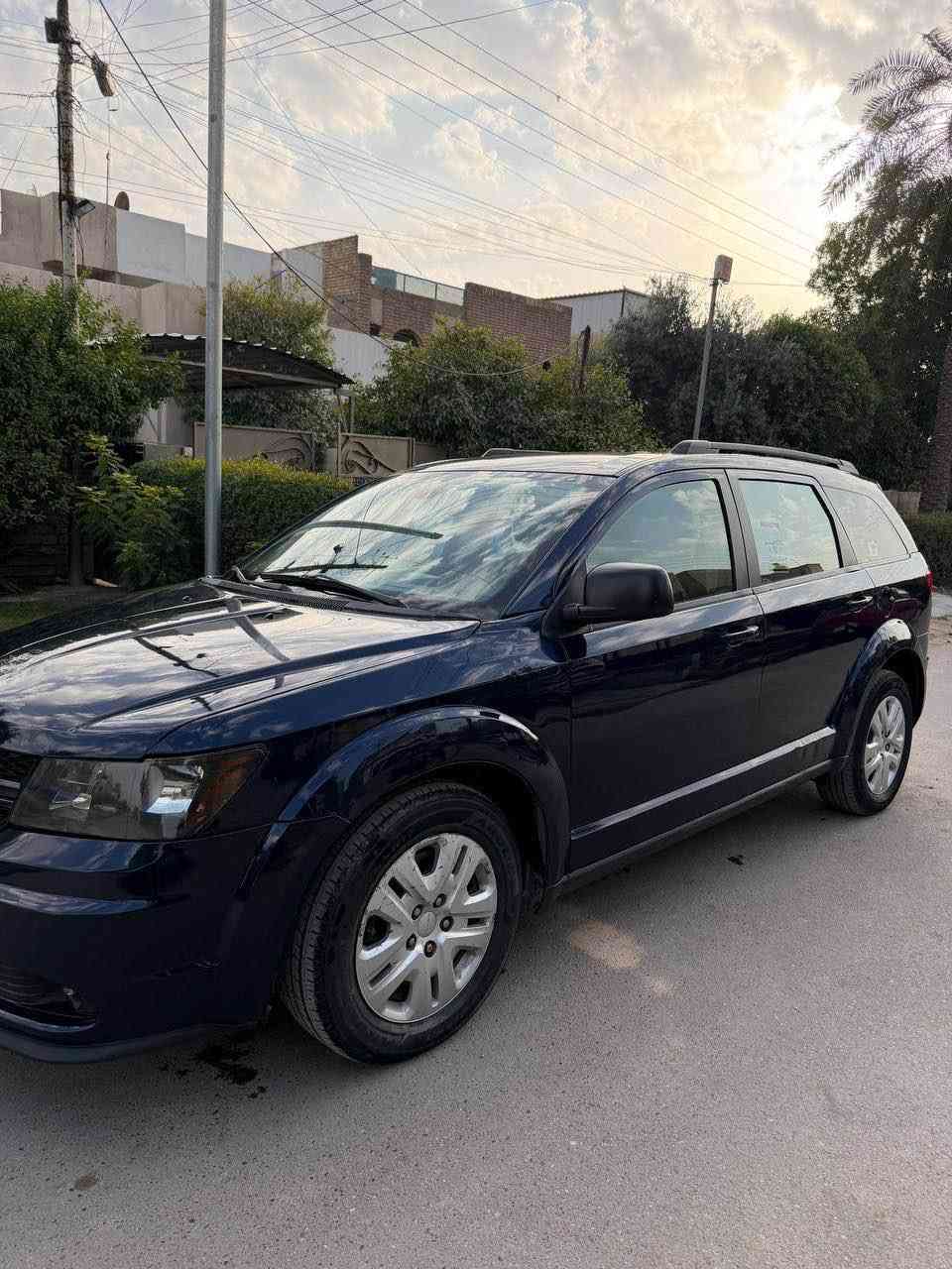 سلام عليكم دوج جورني 2020 السياره 4 سلندر 7 راكب السياره نضيفه وحلوه كلش حادثها مال امريكا ربع البنيد مصلح بارد وخشم الجاملغ السونر موجود بالصور رقم بغداد الجديد السعر 138 وبيها مجال بسيط العنوان بغداد حي حطين للاستفسار *********** بغداد, العراق
