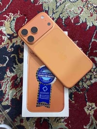 ايفون 17برو ماكس اي سم ذاكره 256 بطاريه 100 نظافه 100%100 سعر 1875 وبي...