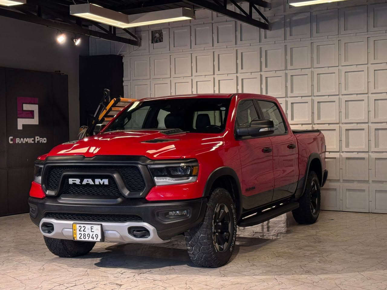 السلام عليكم دوج رام ريبل موديل 2022 خليجي مكفولة من الضربة والصبغ اخذناها زيرو وهسة ماشية 81 ألف كيلو فول ماعدا الفتحة والجگات كشنات جلد اسود واحمر محرك 5700 شاشة تيسلا رقم أربيل السيارة جديدة بمعنى الكلمة سعرها اربع شدات 40000$ أربعين ألف دولار بيها مجال شي بسيط ***********
