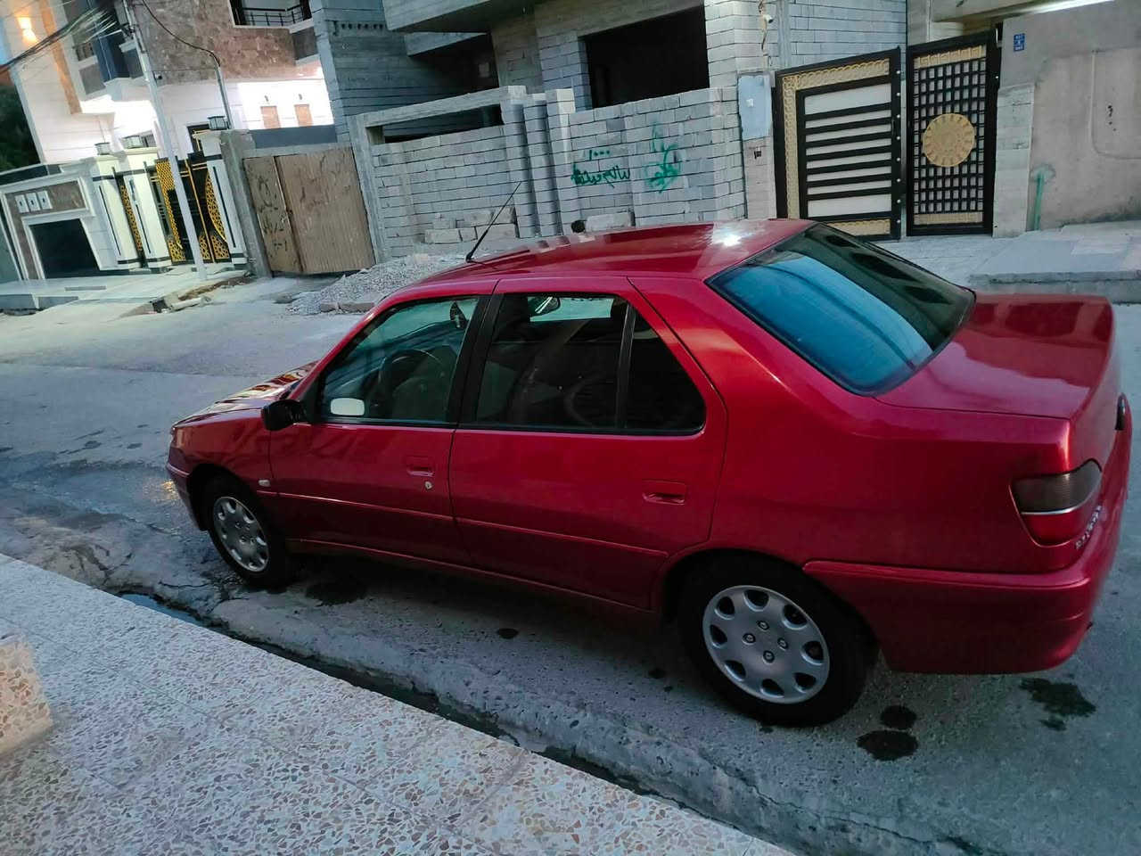 السلام عليكم سياره بيجو ٣٠٦ موديل ٢٠٠٢ السياره بدون ضرر تبريد شغال باتري جديد طخم تاير جديد الصدر كله جديد السياره احلى من الصور السعر 55وبيها مجال العنوان الموصل تفاصيل اكثر اتصل على الرقم واتساب موجود ***********
