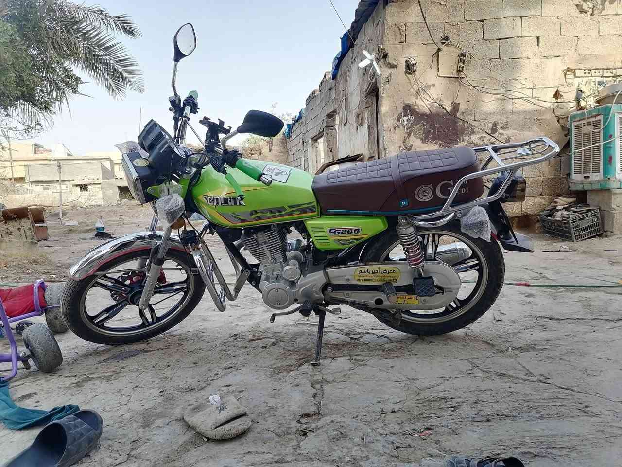 دراجه للبيع كامله مكينه 200 مابيه اي نقص اورق موجوده كلهه وضع الشركه موديل 2024 السعر 650 او بيه مجال شي بصيط الاستفسار ***********
