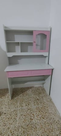 ميز دراسة • ١٠٠سم ١٢٠سم • ازرق وردي