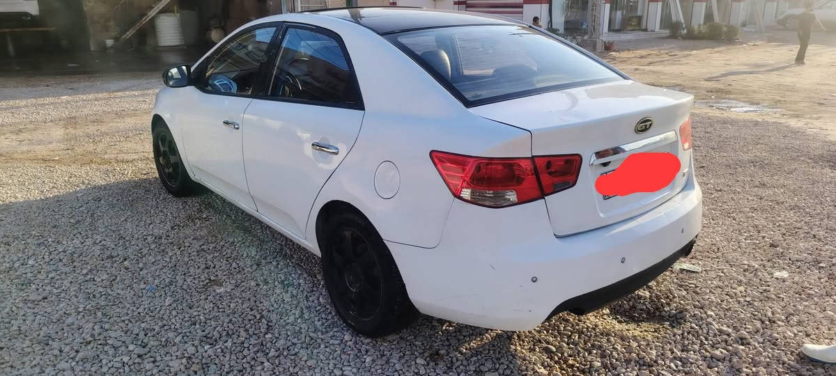 السلام عليكم ورحمة الله وبركاتة  وين اليدور كارتون كارتون فول نضافه 100/100
سيراتو موديل 2013 ادوات متوئمة ع الشاصي طبق الاصل وين ميعجبك دك حاسبه جديده كلش  اذا بيها نقص برغي ينزل من سعرها بعدها بدهن الشركة 

وكاله  للمشتري

✺كصة جنطة شغل درجة اولى  باجات اقوه شغل بلسوك 
✺دخول جديد مشي قليل  بدع
✺متومة رقم اربيل انكليزي شرط الحاسبة 
✺سنوية ام الفسفورة  شرط اصليه
✺مواصفات  فوووول فتحه بصمه شاشه كاميرا 
✺تحكم مري كهربائي +مري شفط
✺كروز نظام تثبيت سرعة 
✺كشنات جلد +تدفئه بكل الكشنات
✺بلوتوث 
✺حساسات امامي خلفي
✺تبريد ثلج 
نضام ايكو 
✺مانع انزلاق 
✺السيارة جاهزة وبدون اي نقص كاملة على 24 حباية  تستلم بدون اي نقص اذا بيها نقص تنزل من سعرها 
✺سيارة احلى من الصور وشغلها مضبوط 
✺كير مكينة تبريد تدفئة حدادية دواخل كهربائيات كلشي جاهز
✺مكان السيارة نجف
✺السعر  46 وبيها مجال حك الجيه 
 للاستفسار الاتصال على الرقم
‏ ***********
