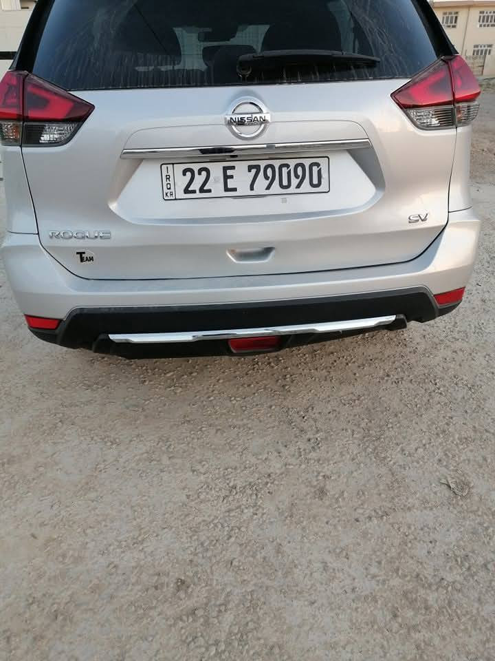نیسان رۆگ 2019 SV چوار پستن گوشین کارەبایو هیتەرتە سێ پارچی پێشی بۆیاغە جێجێی بچوکی بۆیاغە 135💲مەعامەلە 📞*********** أربيل, العراق
