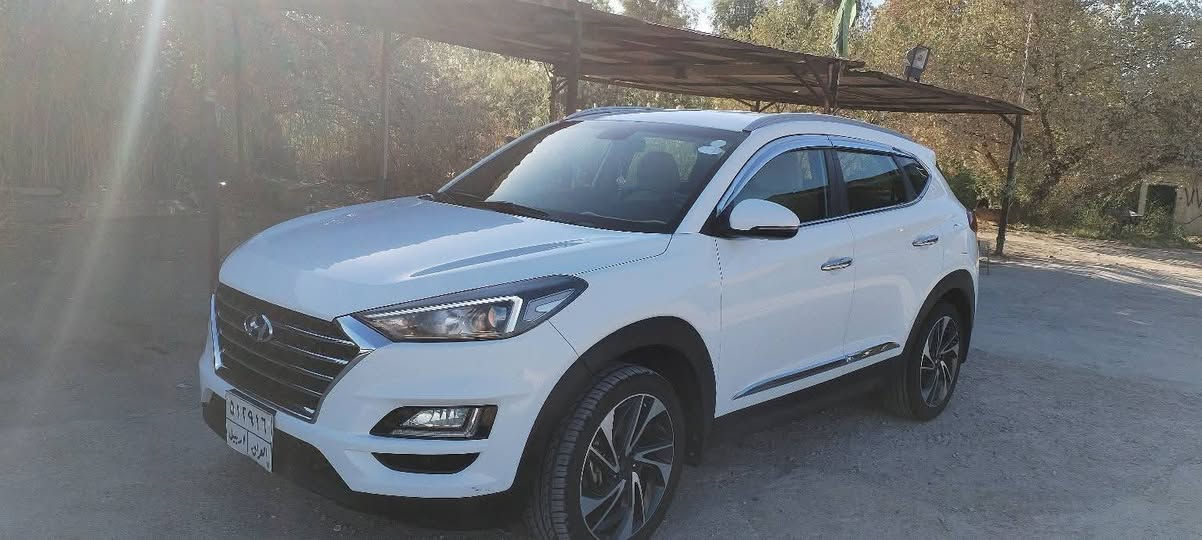 توسان خليجي //موديل 19 // رقم اربيل القديم  // تبديل باب خلفي  فقط  //العداد 106000 كم  //فول  مواصفات عدا  الفتحه 1/1  //  //بصمة ابواب //بصمة تشغيل // مري شفط //حساسات امامي و خلفي//  كامره خلفيه  // شاشة اعطال// شاشة عرض كبيره  اندرويد((- انترنيت- عرض فديو - ))  خمسه ويك كب // تبريد قطعتين //  فول تحكم ستيرن السعر 185
واسط الزبيدية
***********
***********
