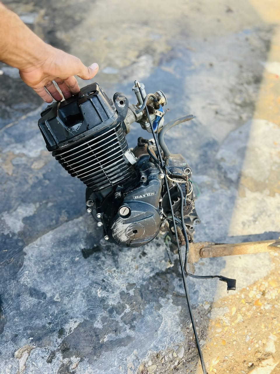 سلام عليكم، غراض دراجة دايوند للبيع والمحرك شغال وهذا رقمي ***********
