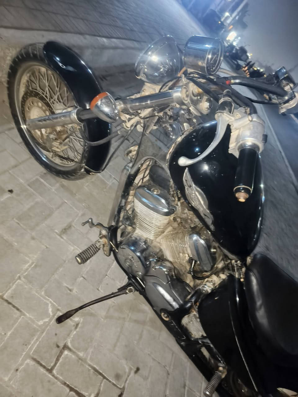 سلام عليكم هوندا ستد 400 cc  للبيع ادخل للمنشور وتعرف كافة التفاصيل حته السعر ذاكره بالفديو سعره 1500 هذا رقمي خابرني ودلل *********** مكاني بغداد
