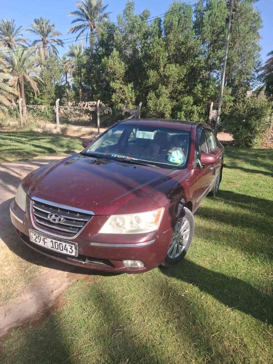سوناتا ٢٠١٠ وارد أمريكي نظيفة جدآ بأسمي السعر ١١٥ وبيه مجال رقم الهاتف***********
