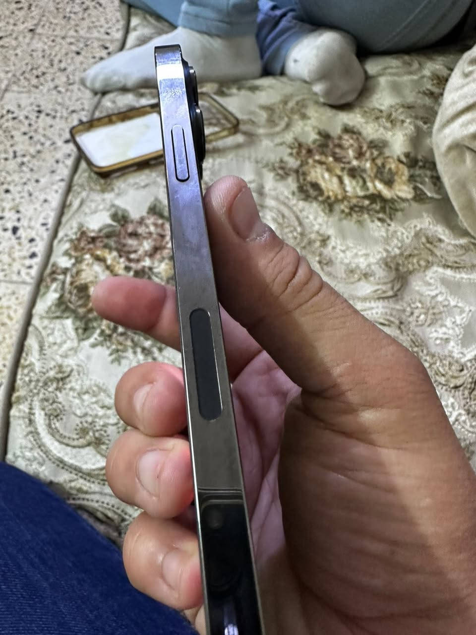 13 برو ماكس للبيع جهاز نظيف 
معله بطاريه وبي ضربه بل شاشه مال كاميرا العدسه مال كاميرا شغاله وتصور اعتيادي مكاني بغداد السعر عله الواتساب 
***********
