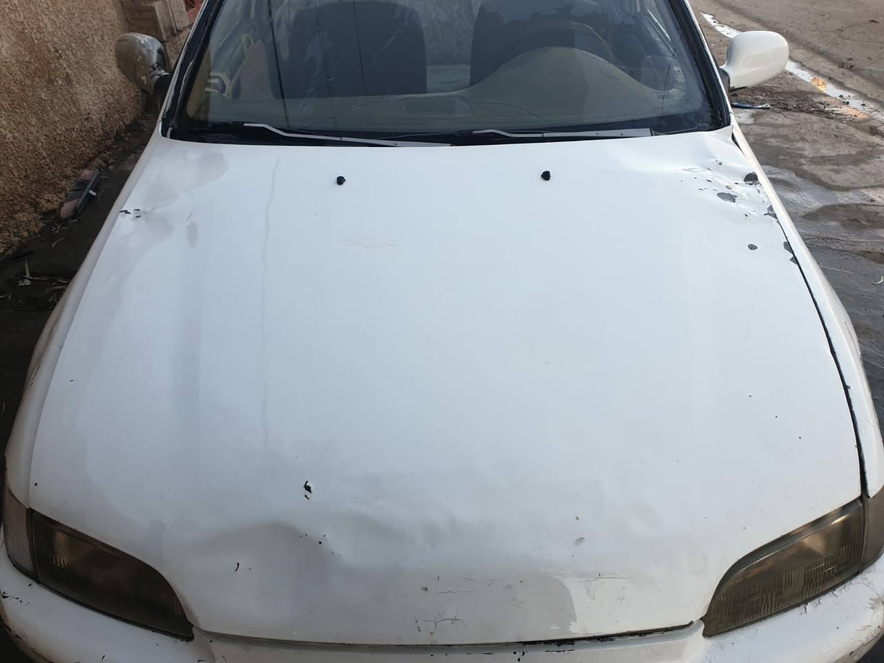 هوندا سفك موديل ١٩٩٣ سيارا جاهزه وماناقصها  اي شي كير جديد مكينه  مجفته جديد كابريته وديلكو بلاد السعر ٢٨ 
***********
