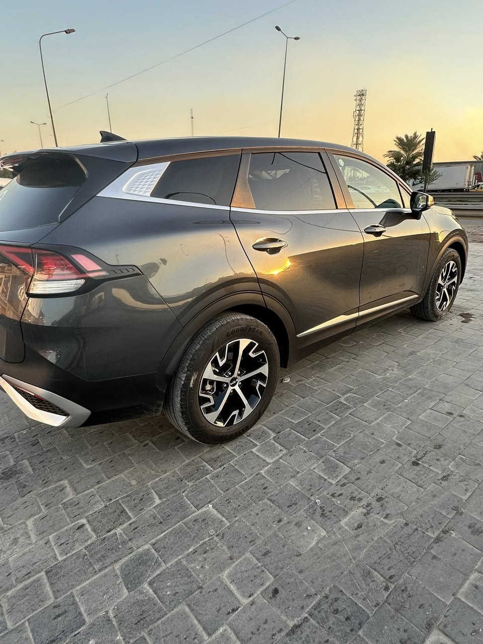 سلام عليكم سبورتج موديل 2024 الموصفات EX
السعر 175 ورقه وبيهة مجال قلیل  
وارد أمريكي ضربتهة جاملغ او بنيد جاملغ نفس لون ول بنيد نفسه مصلح 
محرك 2500 جيدياي السيارة ماشية 5الف بعدها جديده
. مانع انزلاق. سايد بريك بصمه. قطعتين تبريد. اوتو هولد توقف ذاتي. تحكم ستيرن. شاشه دیجتل.نزول منحدرات. ليد نهاري ليلي. لايت زنون. شاشه تدعم كار بلي. تجوه وسطيه
الاستفسار أكثر عبر الرقم ***********
