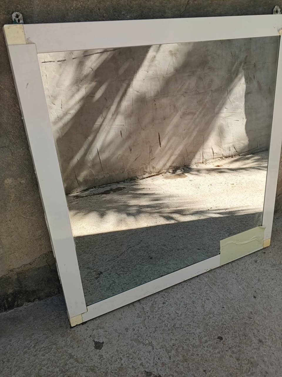 سلام عليكم كرسي عدد 2مرايه  سعر   200 وبيه مجال ***********
