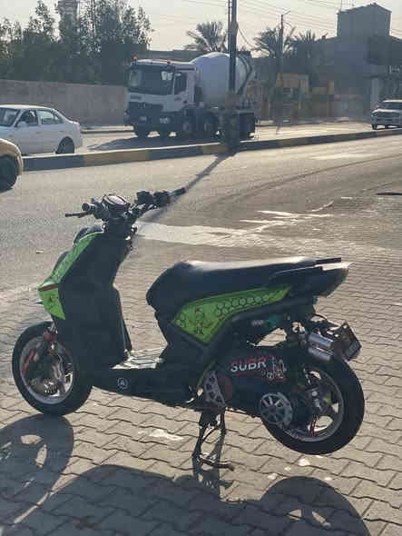 سلام عليكم سنكنس  جبلي ملغومه تزويد كلشي مزود بيه وتزيد اصلي صالنصه من شركه بيسو تزويز كله من شركه بيسو مكينه ٥٨ ونص من شركه بيسو كلجات رياضي مابيه اي نقص شاصي كاربون سعره مليون او متين ١٢٠٠ وبيه مجال قليل كلش ***********
