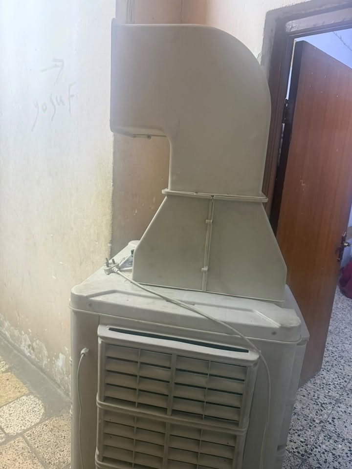 مبرده مال محل استخدمه قليل بكاني بغداد شعب
سعر 175بي مجال قليل حك جيه 
***********
