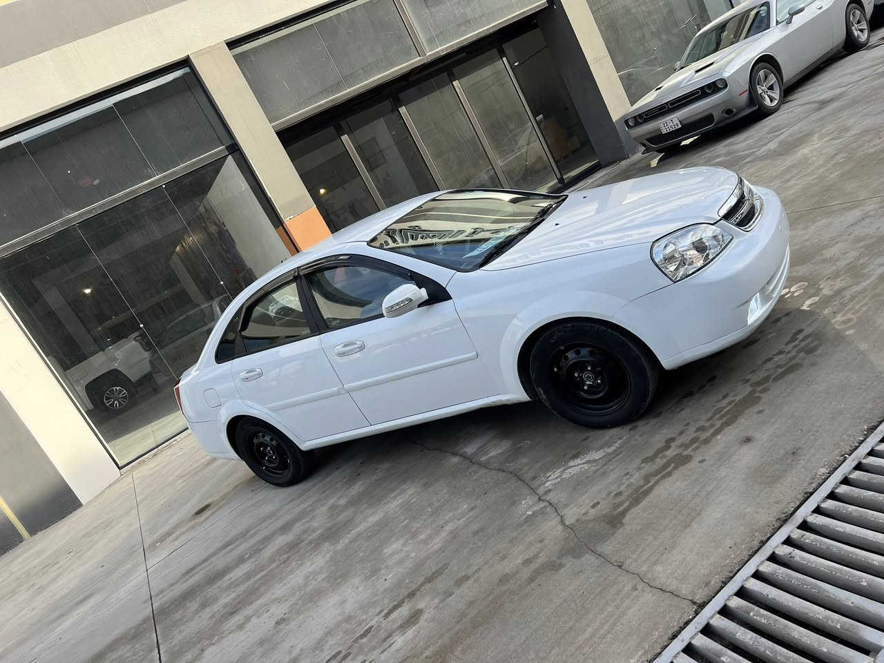 السلام عليكم  اوبتره 2011
كلين بدون ضرر بيها جاملغ امامي رش فقط 
محرك و كير شرط
طخم تاير جديد 
رقم نينوى انكليزي ب اسمي 
كوبون بانزين 
وموصفات الاوبتره معروفه 
السعر 89 
رقم التواصل ***********
