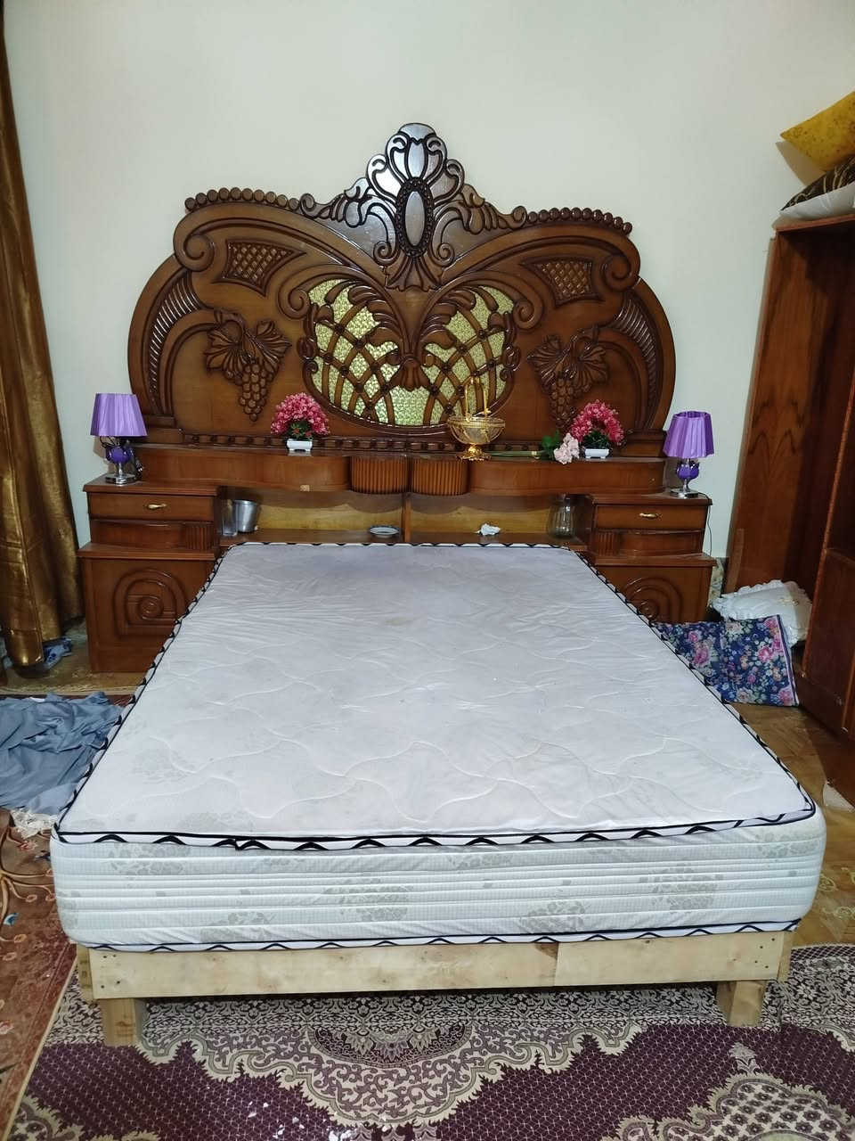 غرفه صاج للبيع السعر 700وبيها مجال 
الرقم ***********
