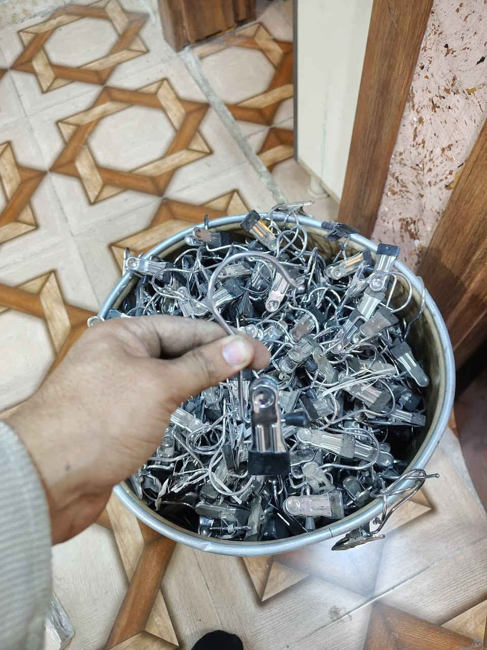 موجود مستلزمات ديكور محلات


**إذا كنت صاحب هذا الإعلان وتريد حذفه لأي سبب، رجاءا أرسل رسالة إلى الدعم الفني**