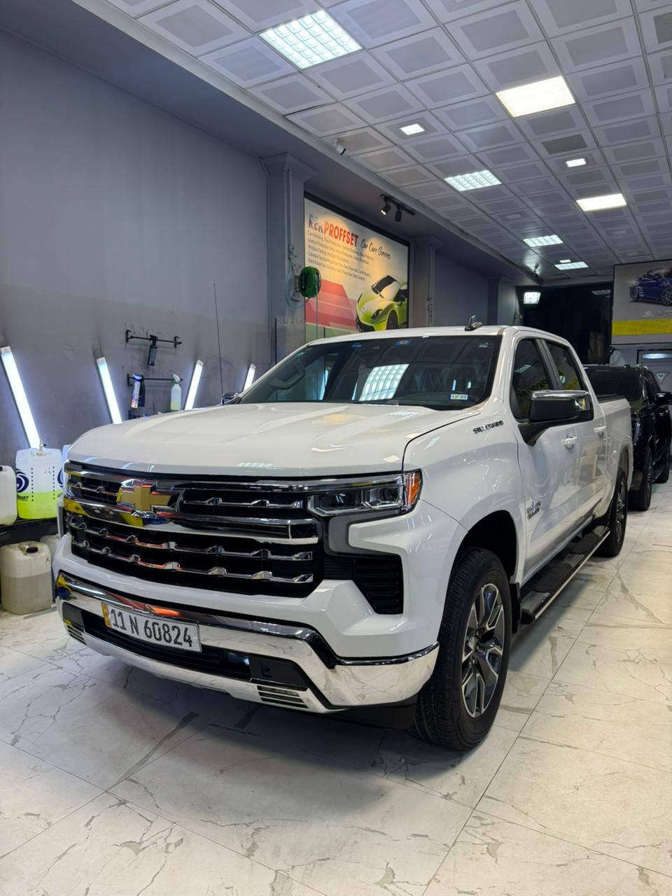 للبيع شوفر سلفرادو 2023
المحرك 8 سلندر دفع ثنائي 2X4
بيع فقط بدون مراوس الحادث بنيد وجاملغ امامي يسار
مواصفاتها معروفة بدي قصير باب طويل مرغوب شاشه كبيرة دشبول كديلاك
السعر 285$
الاتصال فقط 
***********
***********
بغداد مرقمة
