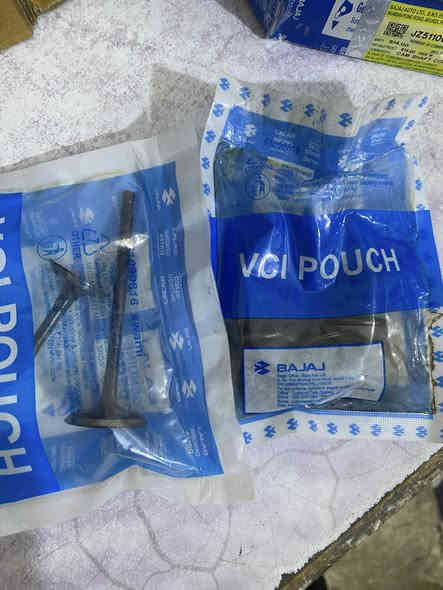 سلام عليكم  عندي  قطع زادن بلتجفيت  اصليات مال شركه ابو الختم كور + ولفات + سبرنك مال جواكيج  ولقطعه الثالثه ماعرفه  البيع مكاني بغداد الطوبجي ***********
