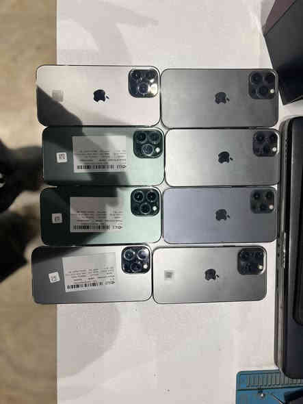 13بروماكس ذاكره 256 بطاريه فوك 88 اجهزه كفاله عامه وتربروف  عنواني بغداد الحريه ساحه عدن  سعر القطعه (675) قفل للتواصل علرقم***********
