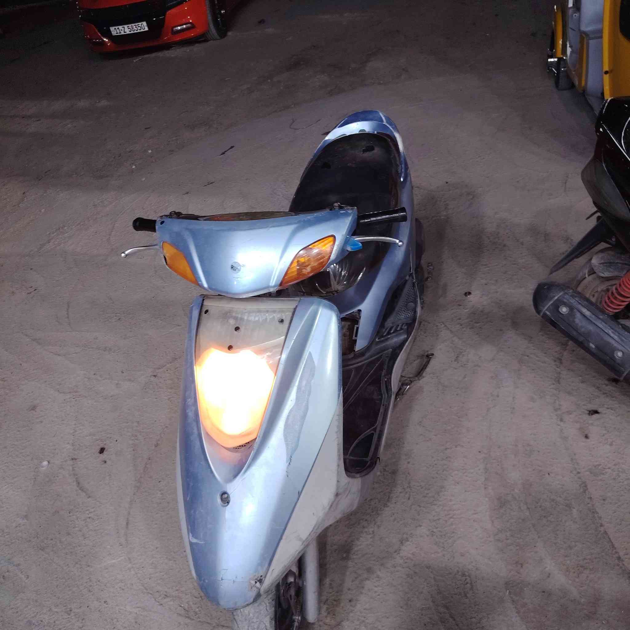 دراجة للبيع بريز مكاني بغداد حي النصر ***********
