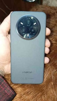 جهاز  ريلمي +14pro ذاكرته.512 وباقي المواصفات معروفه جهاز كلش نظيف  نظ...