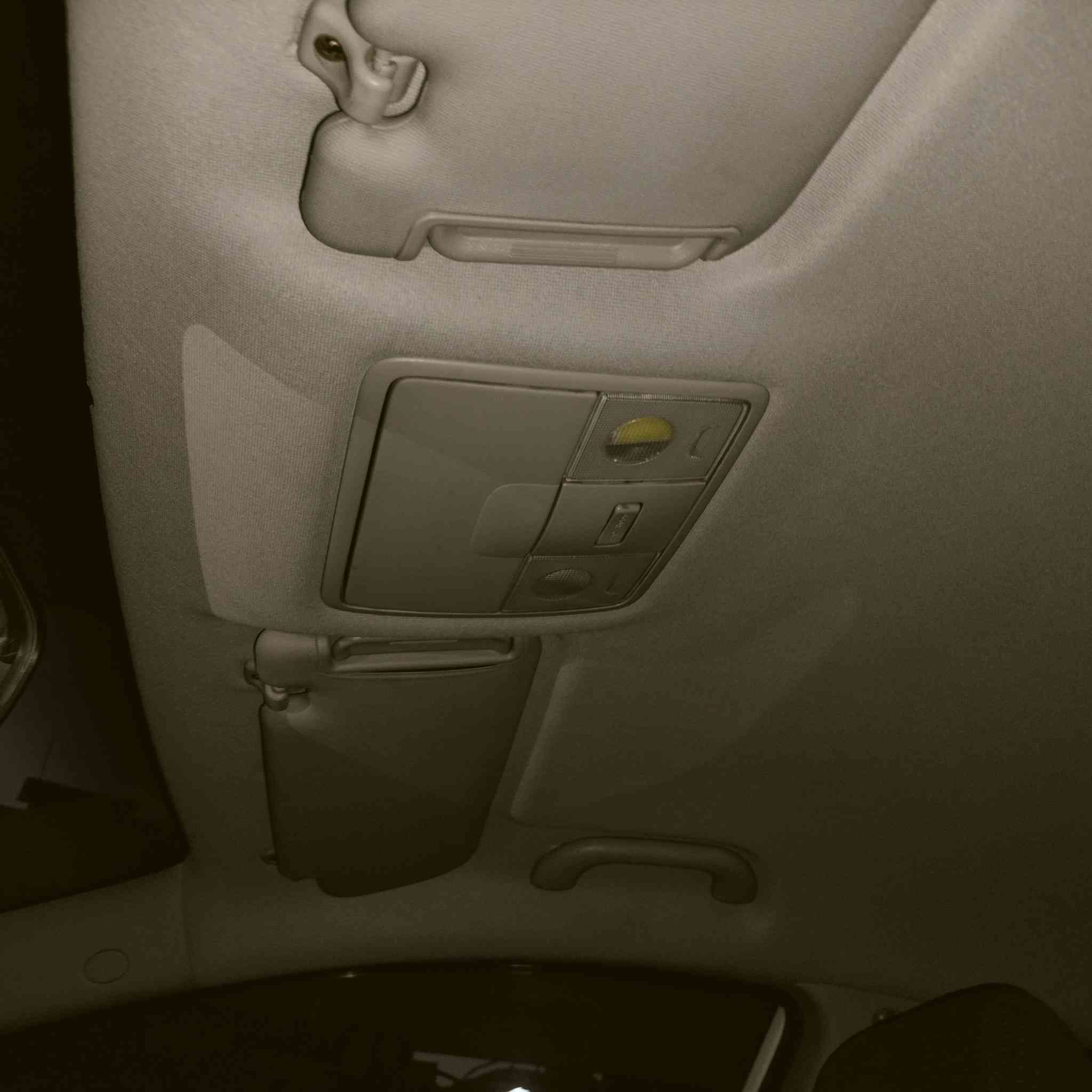 سيراتو 2010 گير ومحرك شرط ضررها  شبر بالبوند وجاملغ شبر وباب الخلفي بي قليل معجون وبيهه ملاحضات بارد كابون بانزين بيهه تحويل شرط وكاله سياره جازه سعر 90 العنوان موصل الجانب الايمن ***********
