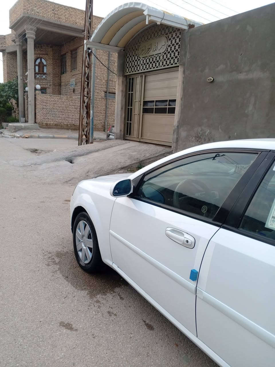 صل على محمد وال محمد 
للبيع اوبترا موديل 2012رقم بصره دولي تحويل ثاني يوم سياره ماشي 195الف حقيقي جديده ومكفوله ضربه وتبديل وفتح وصبغ ماعده مقدمت جاملغ لايسر فقط جديده وجاهزة من مكينه وكير وحداديه جديده وتبريد 🥶🥶 وسعر 73وبيه مجال واستفسار على رقم ***********مكانه ناصرية مركز
