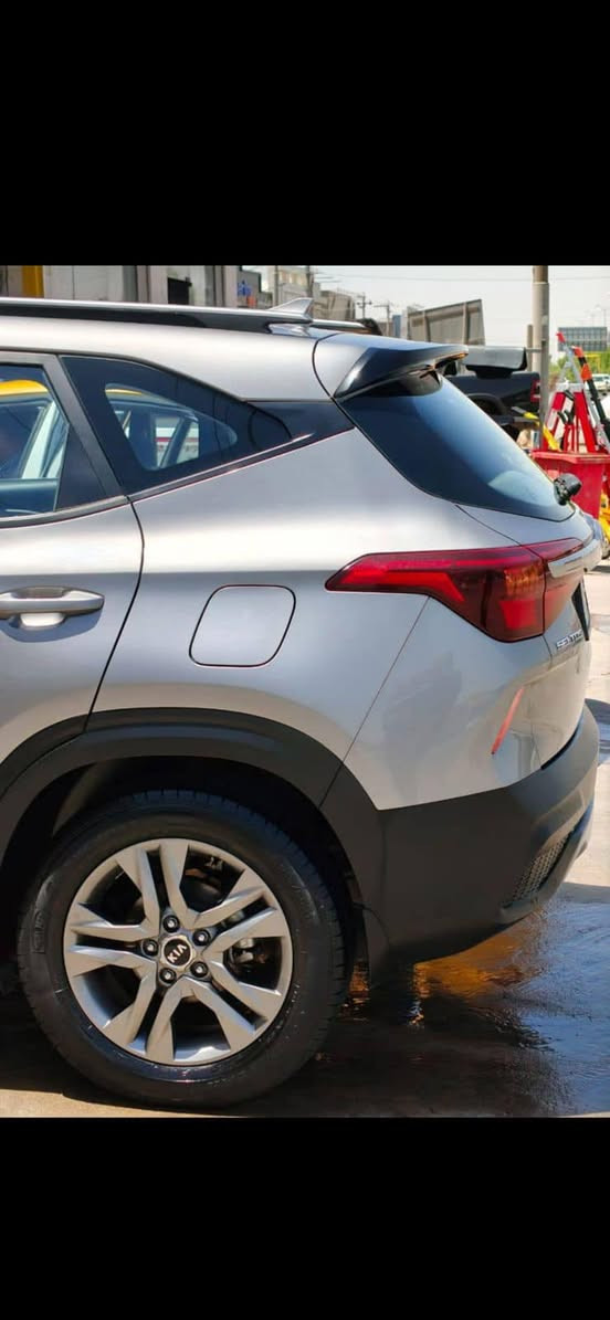 كيا سيلتوز
موديل 2021
فتحه سقف
بصمه تشغيل 
بصمه فتح الابواب والصندوق
تشغيل عن بعد 
ويل كب نفطي 
وارد خليجي 
السياره مكفوله فقط باب السايق والخلفي  فقط موضحه في الصوره 
سعر 161 ورقه بيهه مجال
 السنويه باسمي. نفس اليوم التحويل 
***********
