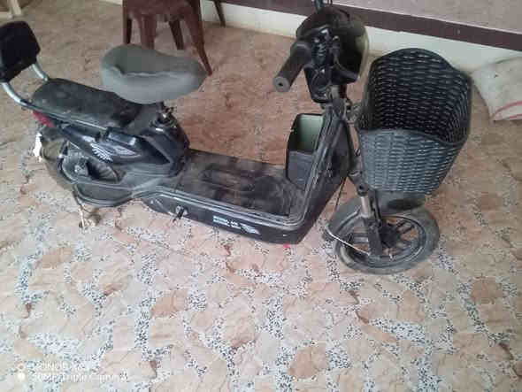 دراجه شحن كامله سعرها 170 مكان بهرز ابو خميس ***********
