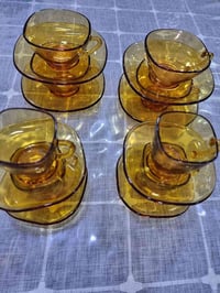 طقم قهوة فرنسي • ٤ فناجين • ٤ أكواب