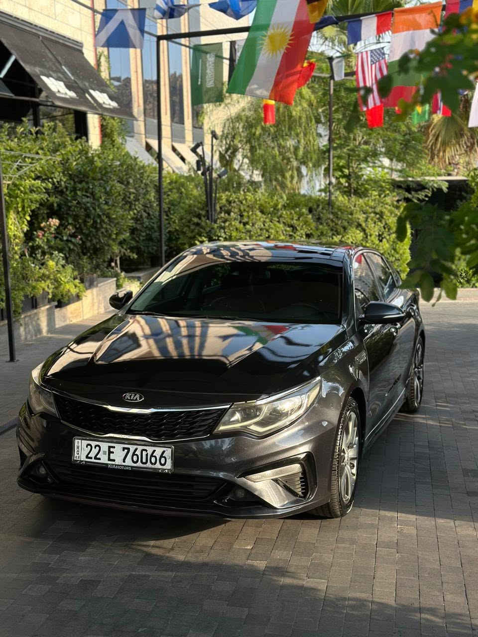 السلام عليكم
سيارة اوبتما امريكي 
موديل 2020 
سيارة حادثهة موضح بصورة 
سيارة فول vip
بانوراما 
رادار امامي جانبي 
اشاير بلمري 
تحديد مسار 
تحكم ستيرن 
وبعد بيها هواي مواصفات 
مكينه حدادية كير جديد 
تايرات تخم كامل جديد 
سيارة بيهة باج تضليل 80 
سيارة صيانتهة وادامتهة يم مركز تان 
وعندي فديو كامل لسيارة الي يحب خاص 
السعر 145 وبيهة مجال حك الجية 
سيارة متصرف عليهة ربع دينار
للاستفسار ***********
