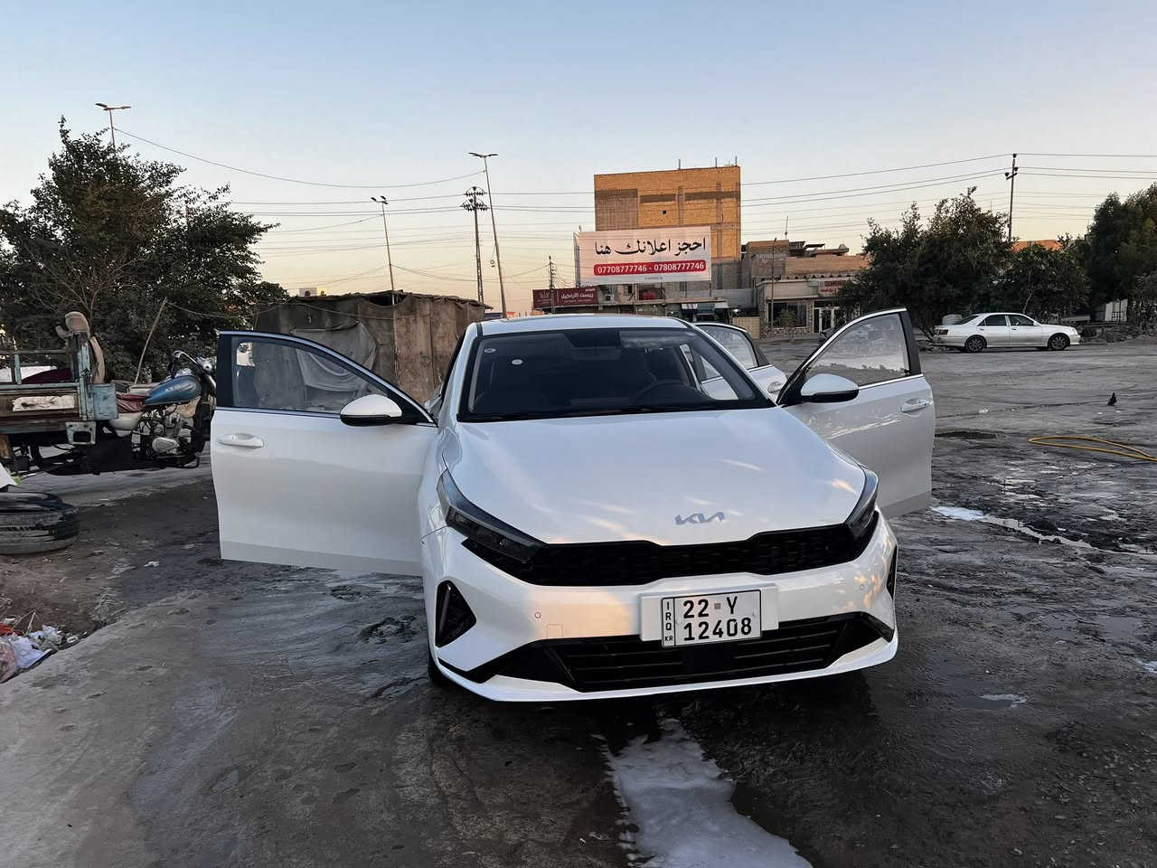 سلام عليكم
سيارة K3 موديل 2024 موصفات فول 
ماشية 14 ألف السيارة مكفولة 
باسم الشركة
السعر 145$ وبيها مجال
للاستفسار الاتصال على الرقم ***********
