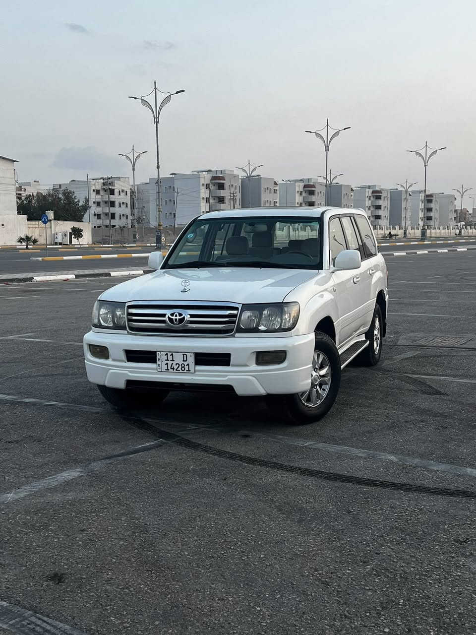 لاندكروز ٢٠٠٧ فول مواصفات فتحه ٧ راكب دبل تانكي ثلاث قطع تبريد مركزي كشنات كهرباي فور ويل ودفلك شاشه ابيض صدفي محرك كير حداديه كامله مكمله مكينته 8V بغداد دولي بسمي سنويه لل ٢٨ السعر ١٣٥ ماكو هيج سعر ابد عنواني كربلاءمبايل ***********
