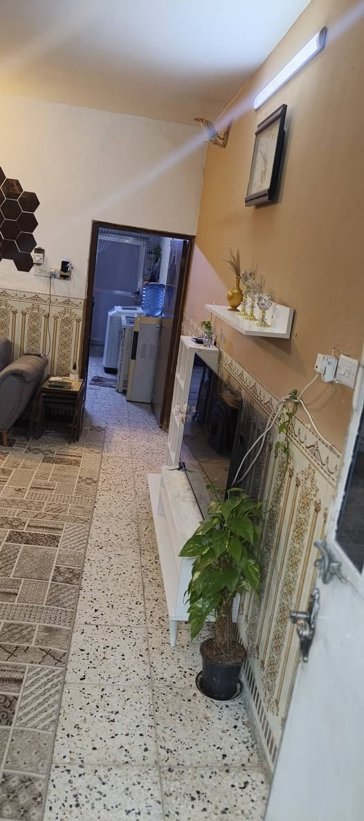 بيت للبيع بل شعب 100متر زراعي سند25 طابو صرف
موقع تجاري عل شارع العام بضهر جامعة الشروفي
سعره 140 مليون  للاستفسار ***********
