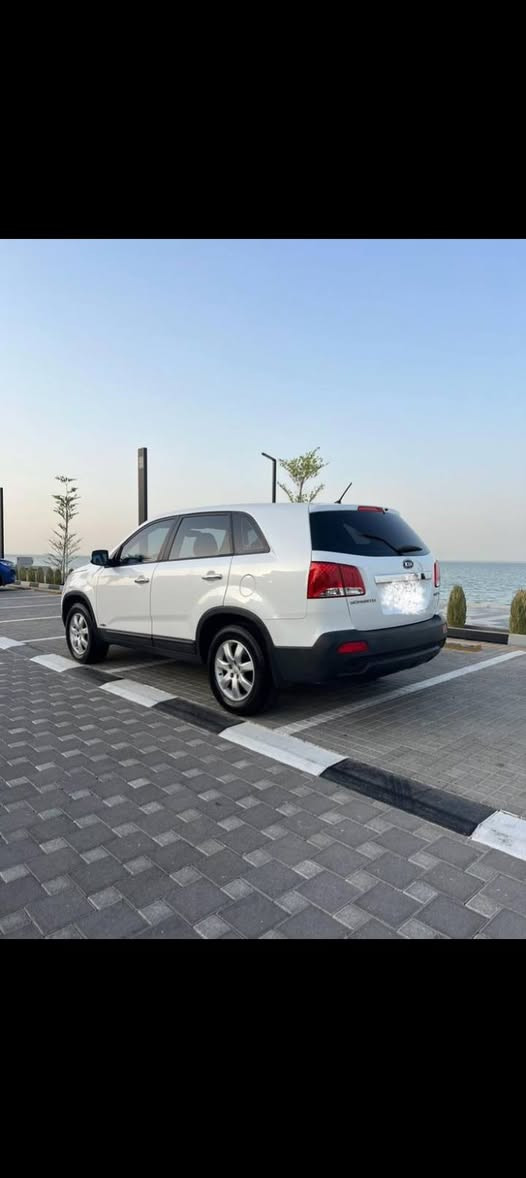 🚘 للبيع كيا سورينتو 2013 وارد خليجي 🚘
✅ محرك 2400 سي سي (4 سلندر) بدون أي عيب
✅ 7 راكب
✅ ثلث تبريد قطع
✅ صبغ عام أبيض
✅ حادثها متچاايه جهة السائق
✅ سيارة نظيفة وحلوة وجاهزة للاستخدام

💰 السعر: 108 ورقة قابل للتفاوض بالمعقول.

📞 للاستفسار والاتصال:
***********
