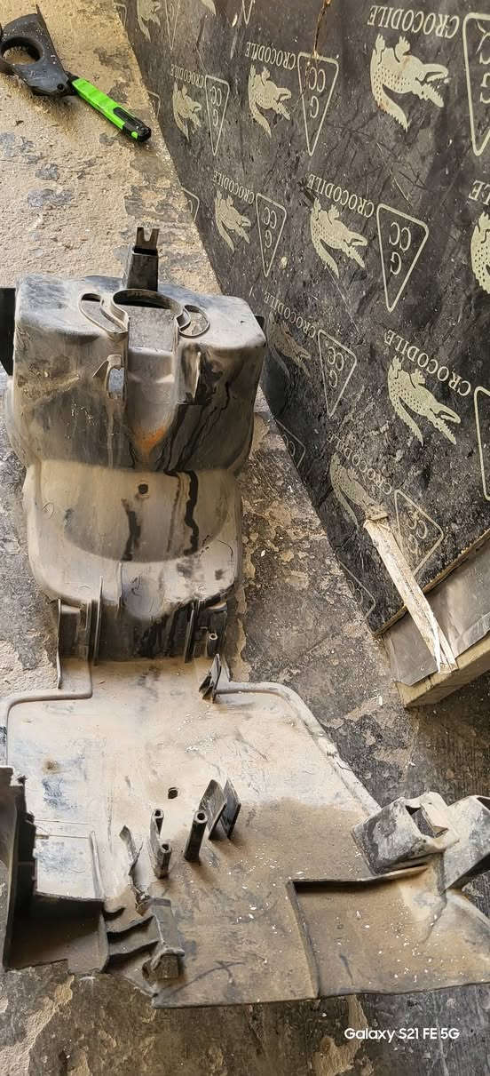 عليكم 
اغراض دراجه ٦٠ بطه 
شتحتاج موجود 
ويل مع تاير خلفي سعره ١٥ الف
كابريتر شغال سعره ٧٠٠٠الف
كشن مع الحاضن سعره ١٠ الف
روله جديده سعرها ١٥ الف
هورن ابلاش
يده ابريك كامله سعرها ٦ الف
اكلج جديد سعره ٨ الف
حاضن امامي سعره ٥ الف
حاظن امامي سعره ٦ الف
ترايش صفحات يمنه مع يسره سعرهن ٨ الف
مكاني بغداد حي البتول 
***********
