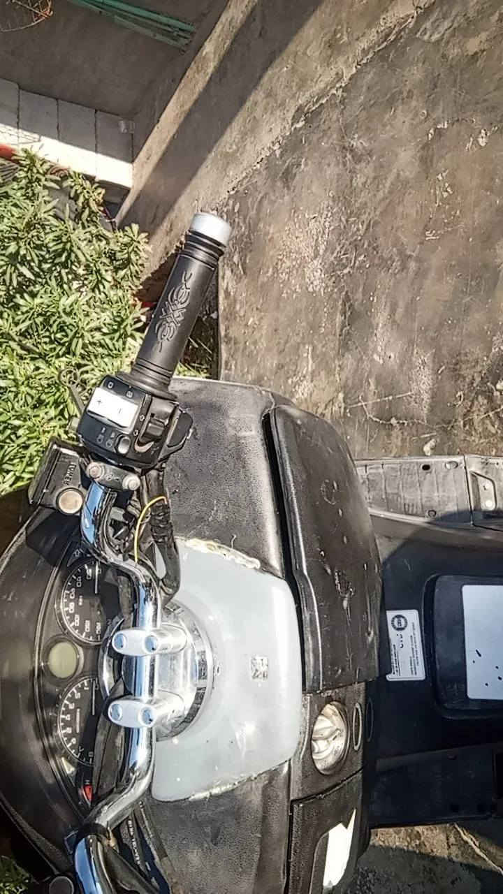 السلام عليكم دراجه 0.8 للبيع دراجه نضيفه ابلأديه مكينه نضيفه شلعه ممتازه السعر 850 مكانهه بلد ***********
