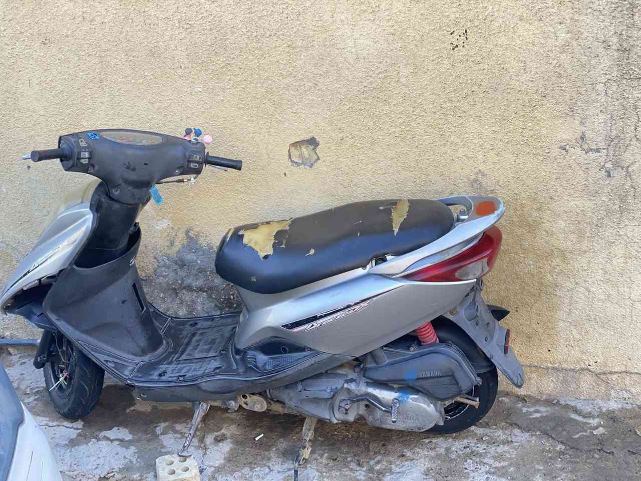 السلام عليكم 
دراجه للبيع كامله مابيهة نقص بس لحيه 
دراجه من فوك ليجوه مختمه 
مكينه مكفوله 
تايرات جدد 
تعال وشوف بعينك بـ600وبيهة مجال 
مكاني دوره ابو دشير***********
