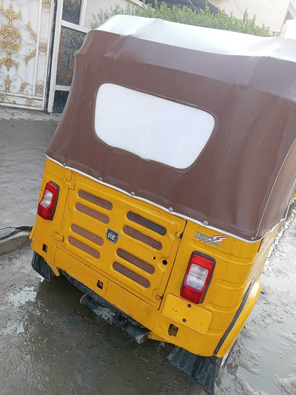 السلام عليكم شباب تكتك20شهر 12رقم وسنوية تكتك خير من اللة بس محتاج واريد ابيع مكاني الدورة ابو دشير الشراي يدللرقم***********
