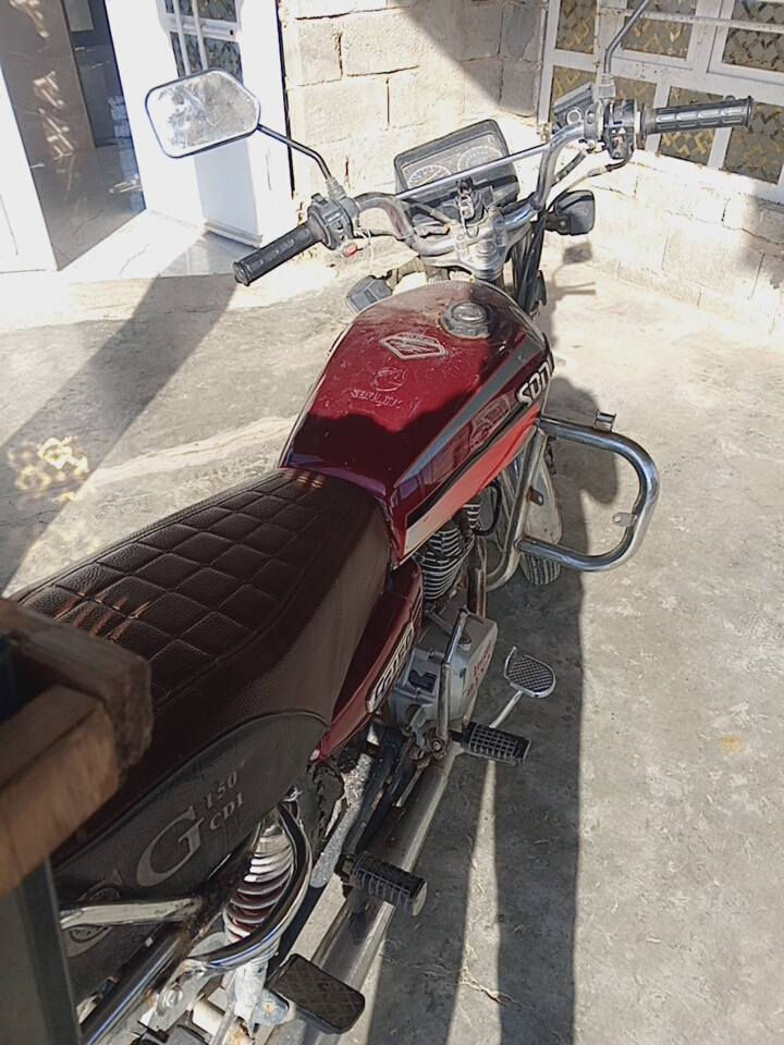 السلام عليكم 
موطور ايراني للبيع/موديل 2022
السعر 550وبيه مجال حك جيه
العنوان الكرمه /السجر
***********
