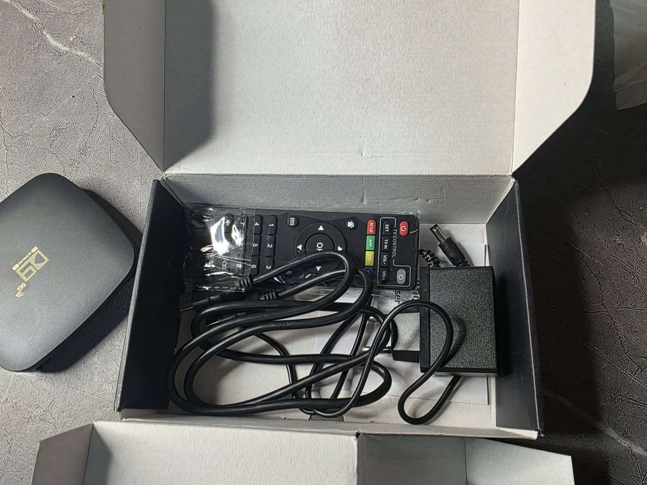 Tv box ١٥ مع التوصيل


**إذا كنت صاحب هذا الإعلان وتريد حذفه لأي سبب، رجاءا أرسل رسالة إلى الدعم الفني**