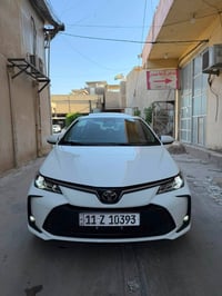 كورلا ٢٠٢٥ • فول مواصفات • داخلي احمر
