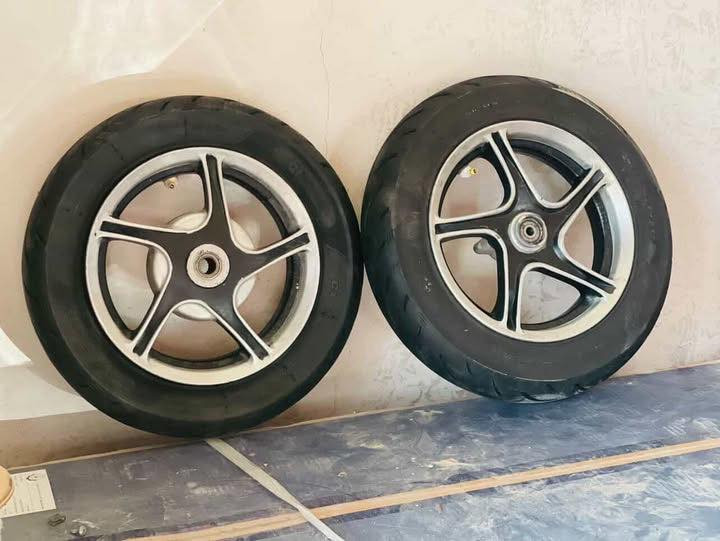 دراجه ماكس للبيع ووياله الماكس مزوده تزويد بلادي مكينه ٥٥ والسعر خاص +تفاصل الوياله والدراجه ***********
