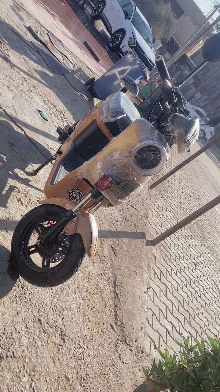 سلام عليكم دراجه للبيع آر 9 دراجه فول بصمه كرتين سويجين سعر 350قفل رقم ***********
