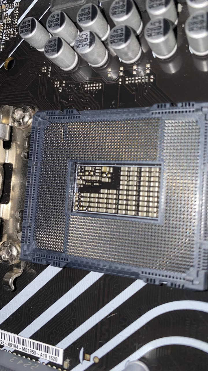 مذربورد معووج بي هاي البنات الي بالصوره 
للبيع


**إذا كنت صاحب هذا الإعلان وتريد حذفه لأي سبب، رجاءا أرسل رسالة إلى الدعم الفني**