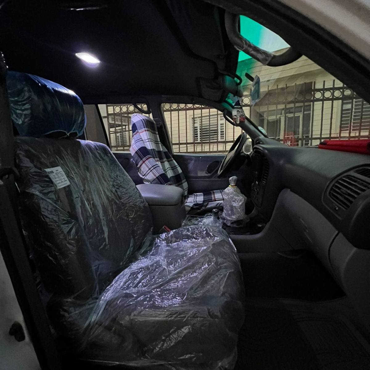 تۆیۆتا لاندکڕۆز مۆنیکا 2001 مواسەفات ٣روبع 
سەلاجە،تەبرید ساردو گەرم مەرکەزی
جام کارەبایی و ئاوێنە کارەبایی ،
تەحویل ئەسڵ بەشەرتی هەموو عێراق بگەڕێی 
،تەنها پەڵەیەک بۆیاخی هەیە 
،ساردی نیە ،کوشن و بەرگی دەرگای لەسەر شەریکەیە ماوەتەوە،
 ٥ تایەو ویلی لۆکی لە ژێرە،
 دەعامى بۆ دەعامى بەشەرت 
چرکەی تێدا نیە،

سعر: لە کۆمێنت داوای بکە ڕاستەوخۆ بۆت دێت 📩 

گێڕو مەکینەو ئەکسل ،دەبڵ ئەکسل بەشەرت ، 
تەحویل و خرامەی بەشەرت

ژمارەی خاوەن سەیارە 
***********
