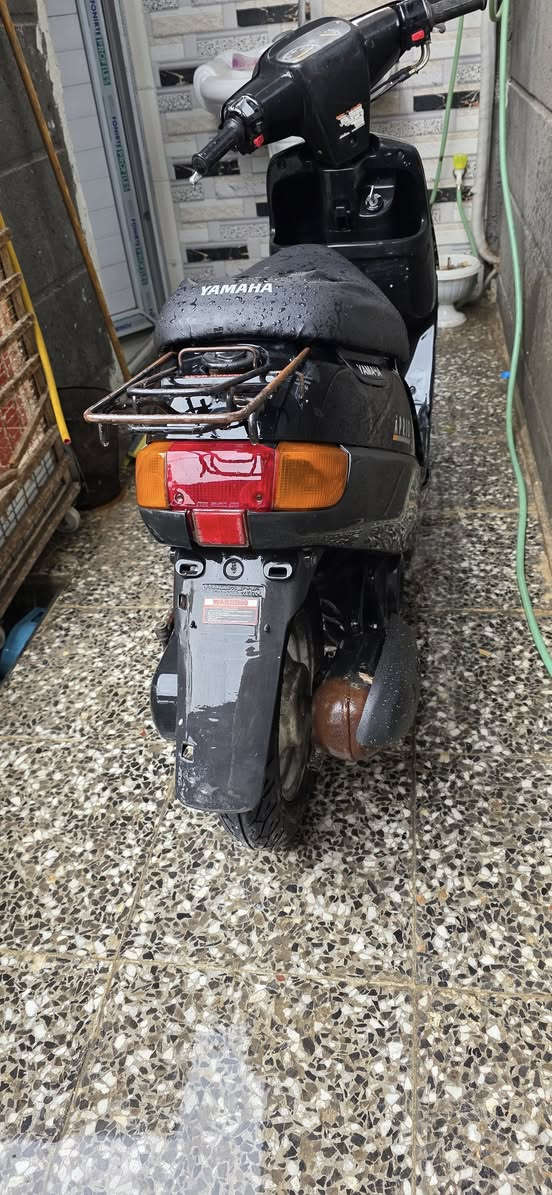 السلام عليكم دراجه بطة موديل ٢٠٠٠ مكفوله كفاله عامه كلشي شغال بيها مامفتوحه السعر ٤٠٠ وبيها مجال المكان كربلاء حي الحر ***********
