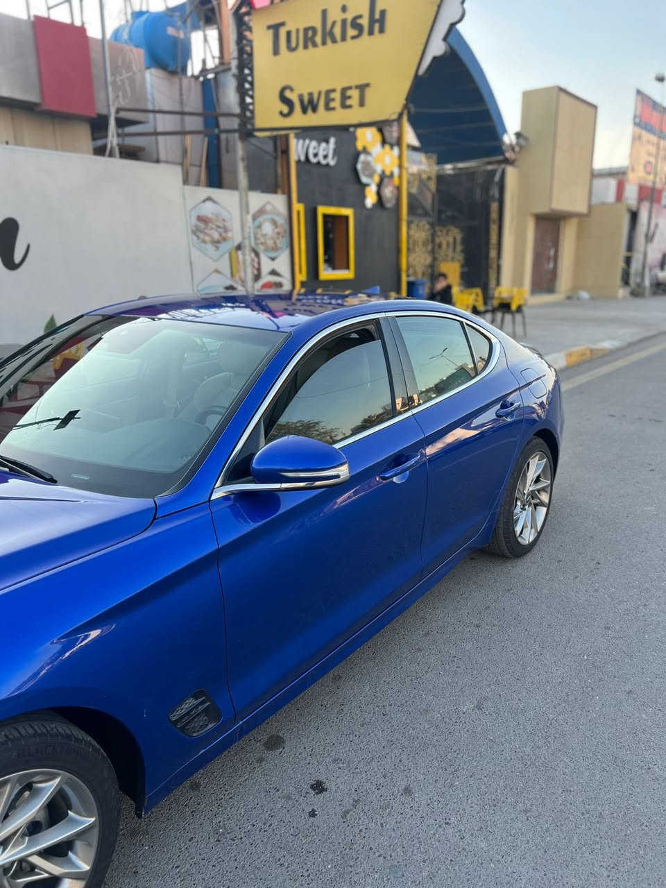 السلام عليكم
Genesis G70 2.0T 2022
السيارة للبيع (و بيها مجال) لو مراوس بشي اقل منها
السيارة فئة Base Trim
حادثها جاملغ ايمن ، بنيد و قبغ الصندوك
كير ، محرك ، لغود ، كلها سليمة و بعيده عن الحادث و الي عنده نفس المحرك يعرف شكد اكو فراغ بالبجم 
ماشية ٩٠ الف كيلو
20,000$

***********
