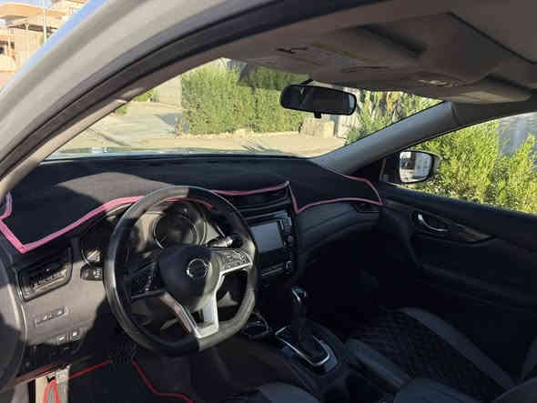 السلام عليكم نيسان روج 2018 قطرة صبغ مابي كلين ماشيه 65 الف كلها ع بلاد فول مواصفات بانوراما جنطة شفط تحديد مسار كشن تدفئة تبريد خزن ميموري شاشة خريطة وبعد بيها هواي مواصفات 
السعر 180وبي مجال
***********
